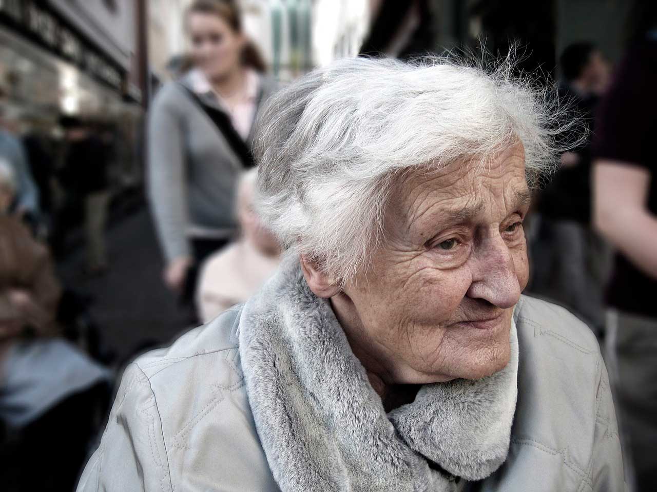 Consecución personas jóvenes voluntarias para acompañar a personas mayores en riesgo de soledad.